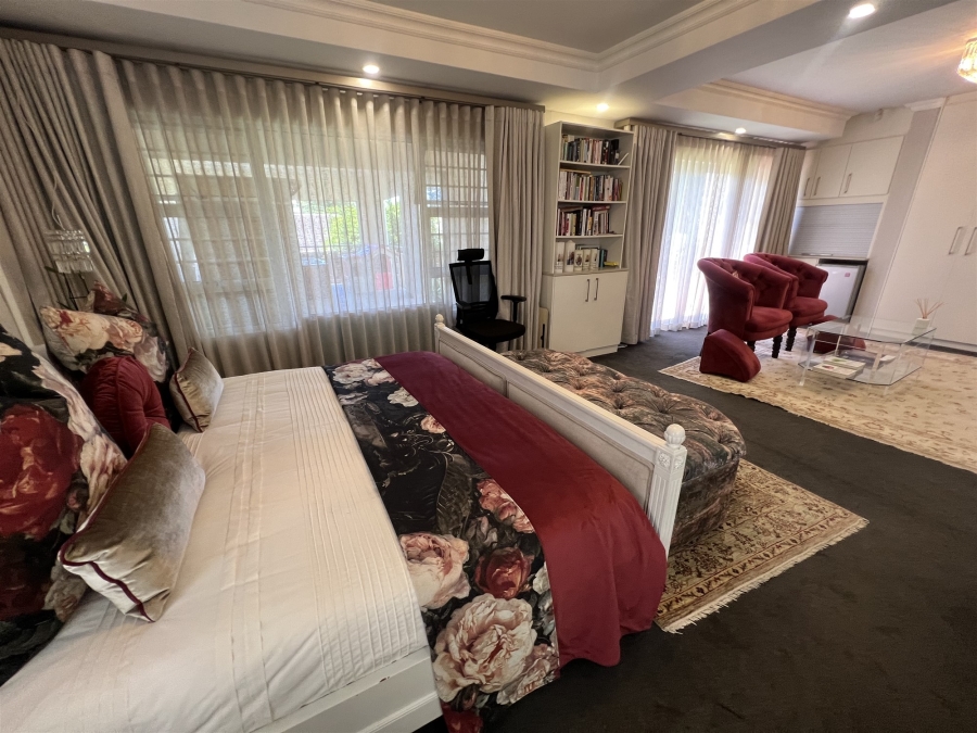 4 Bedroom Property for Sale in Beacon Bay Eastern Cape